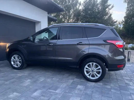 Ford Kuga — zdjęcie 4