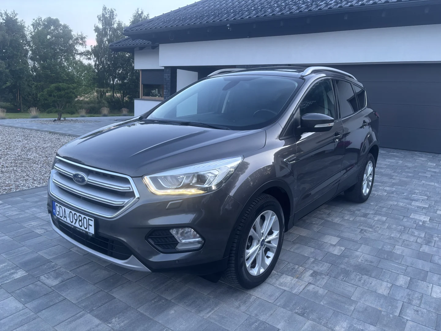 Ford Kuga — zdjęcie 2