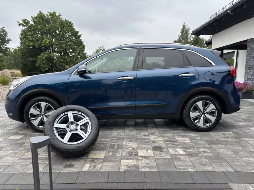 Kia Niro — zdjęcie 2