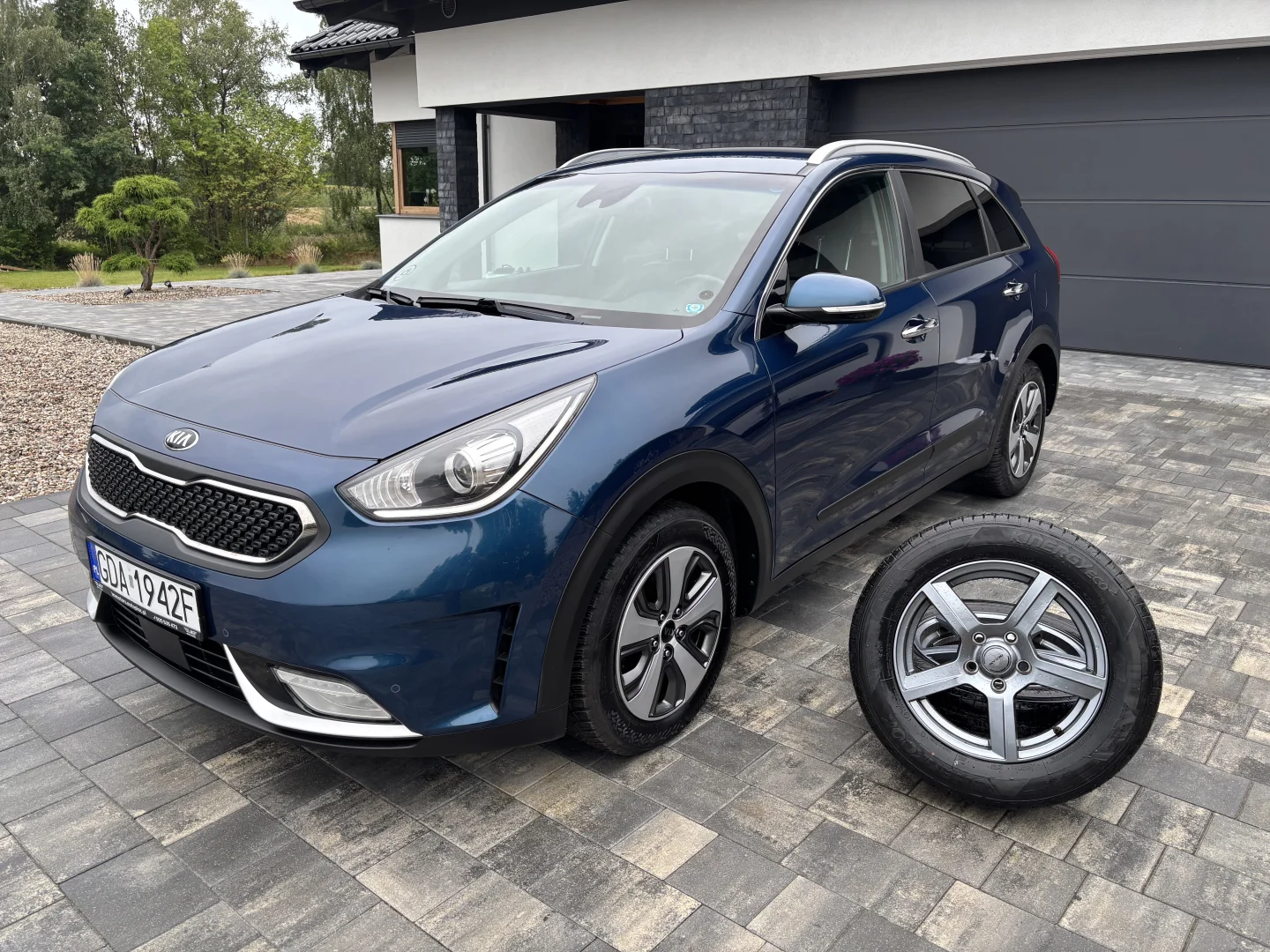 Kia Niro — zdjęcie 1