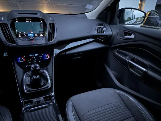 Ford Kuga — zdjęcie 10