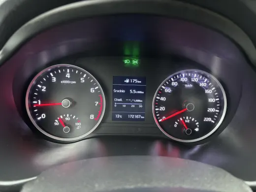 Kia Stonic — zdjęcie 13