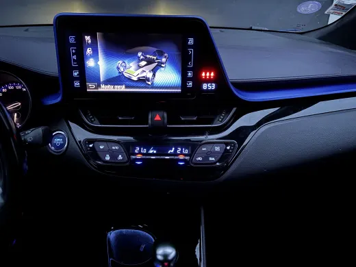 Toyota C-HR — zdjęcie 11