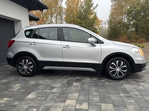 Suzuki S-Cross — zdjęcie 4